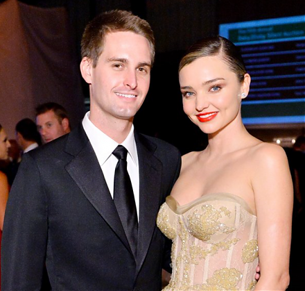 With its novel SnapChat app, Snap IPO achieves $30 billion stock market valuation!