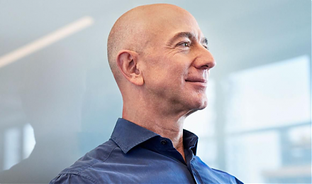 Amazon acquires an Internet pharmacy PillPack in order to better compete with Walgreens and many other drug distributors.