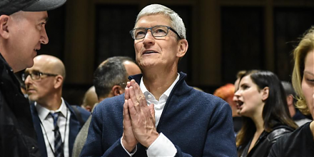 Apple revises down its global sales revenue estimate to $83 billion due to subpar smartphone sales in China.