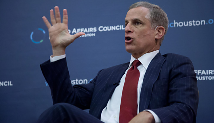 Dallas Federal Reserve Bank President Robert Kaplan expects the U.S. economy to grow at 2.2%-2.5% in 2019-2020.