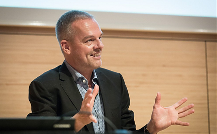 Persistent post-Roman European fragmentation leads to modern economic growth and development.