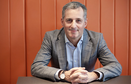 Paul Morland suggests that demographic changes lead to modern economic growth in the current world.