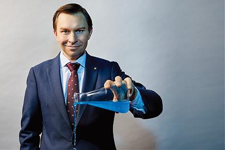 Today, tech titans continue to reshape and even disrupt global pharmaceutical investments for both better healthspan and longer lifespan.